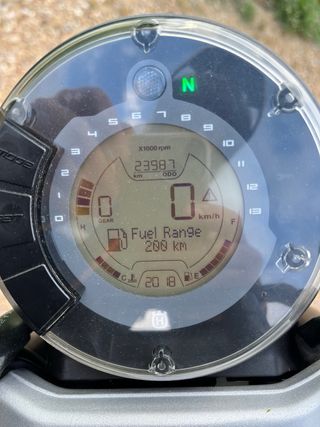 Moto Husqvarna Svartpilen 401 2021