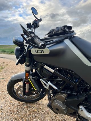 Moto Husqvarna Svartpilen 401 2021