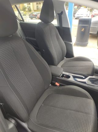 Peugeot 308 2017