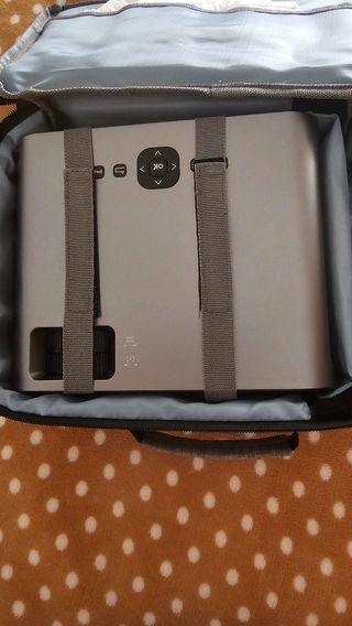 Proyector Yongnuo - Portátil