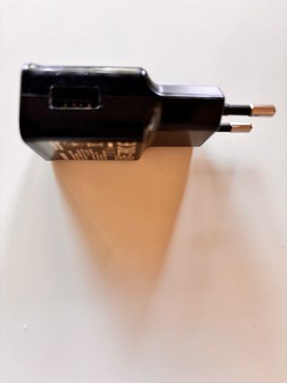 Cargador Samsung - Corriente tipo USB (no tipo C)