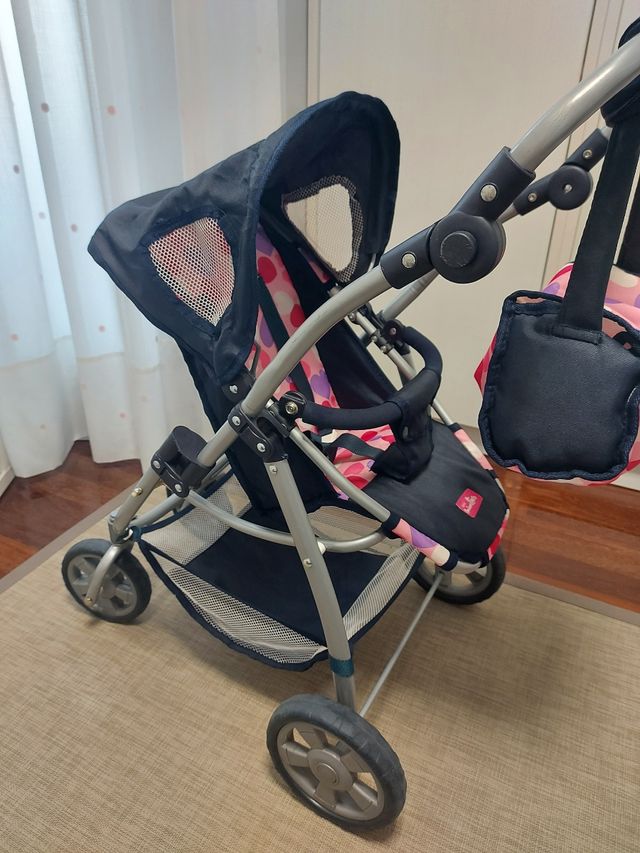 Conjunto silla muñecos de juguete