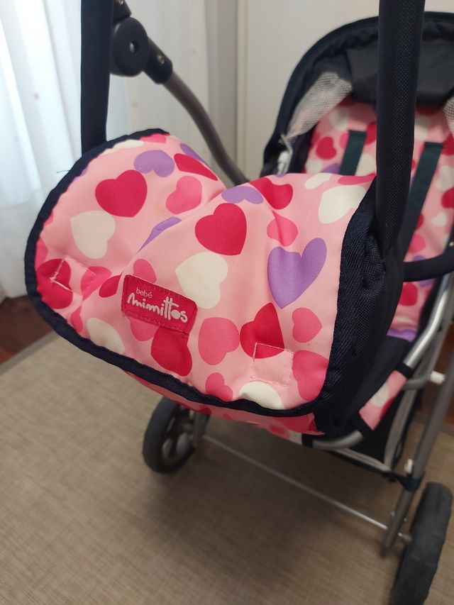 Conjunto silla muñecos de juguete