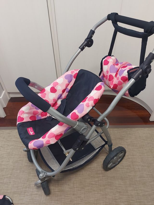 Conjunto silla muñecos de juguete