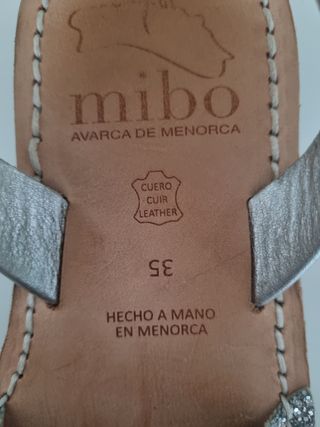Abarca  glitter plata nº35. 