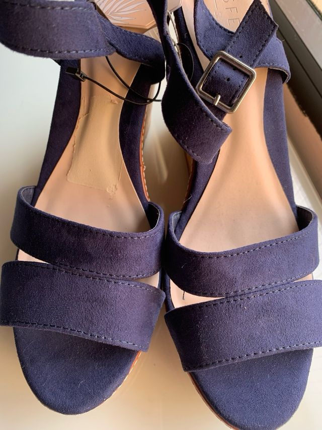 Sandalias de esparto con cuña