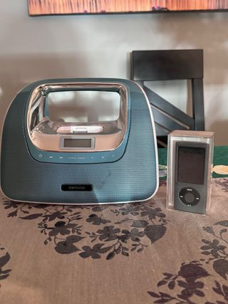 Altavoz Memorex + iPod Nano