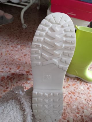Botas de agua sin estrenar