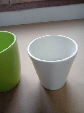 3 Macetas pequeñas - Verde, Blanco y Beig