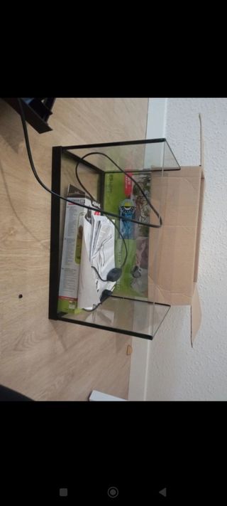 Acuario LEDDY 40 de Aquael - 25L