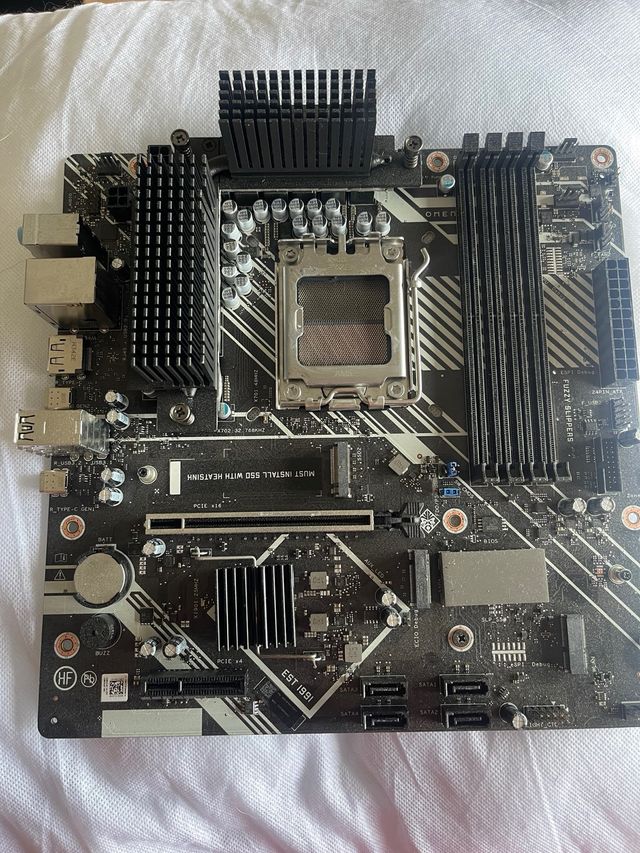 Placa base HP Omen Ryzen AM5