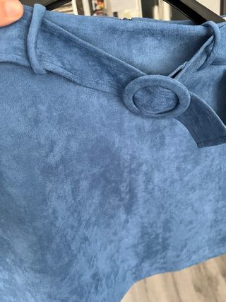 Falda azul elegante terciopelo a estrenar