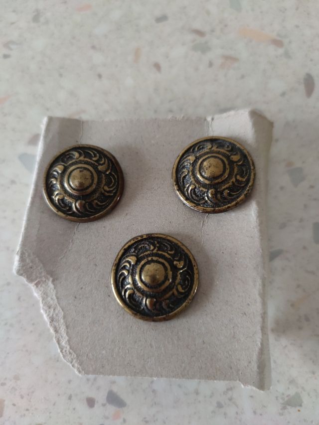 3 Pomelli mobili in metallo