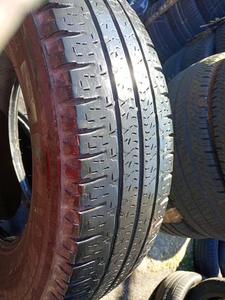  215/75/16 113Q MICHELIN AGILIS