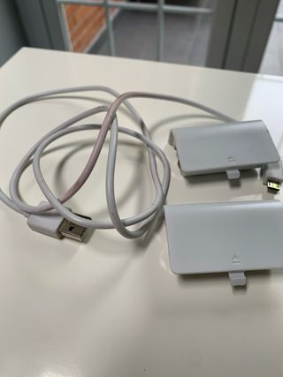 2 cargadores para los mandos de la WII