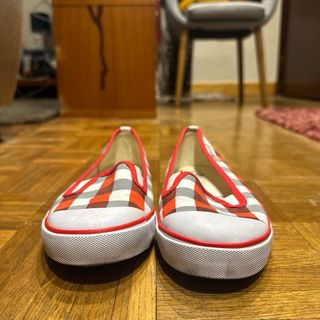 Zapatillas gua uiua rojas y blancas
