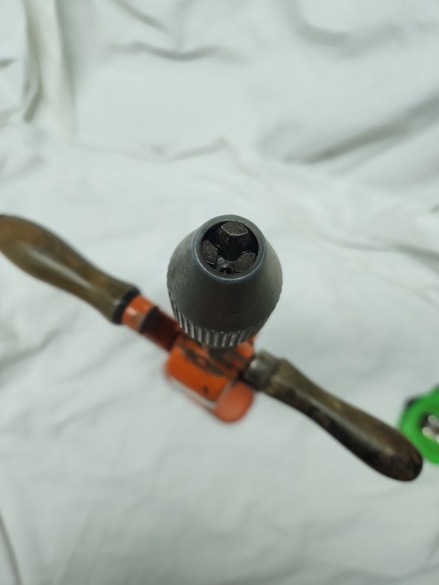 VECCHIO TRAPANO A MANO