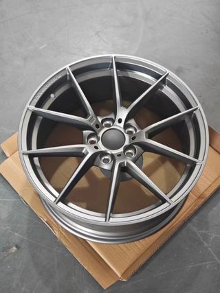 Llanta CS en 19 gris claro