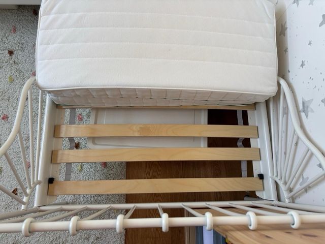cama niño IKEA blanca

