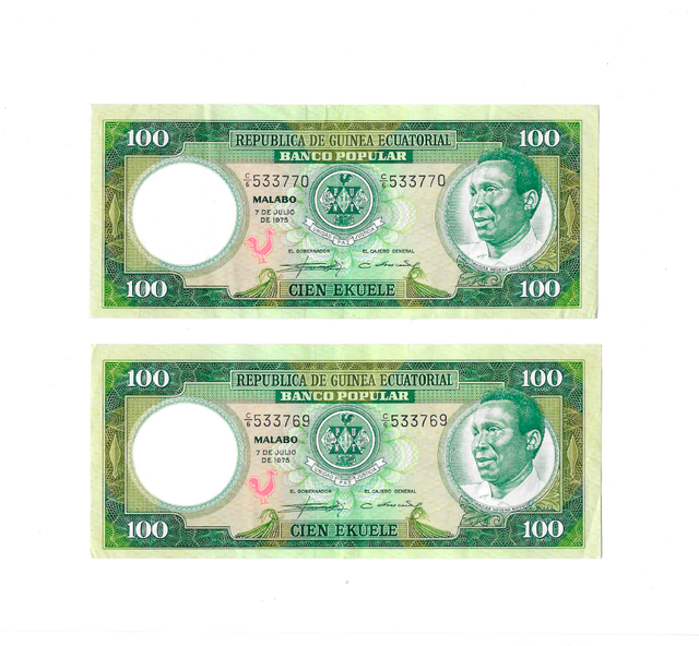 Dos billetes de 100 Ekueles Guinea 1975