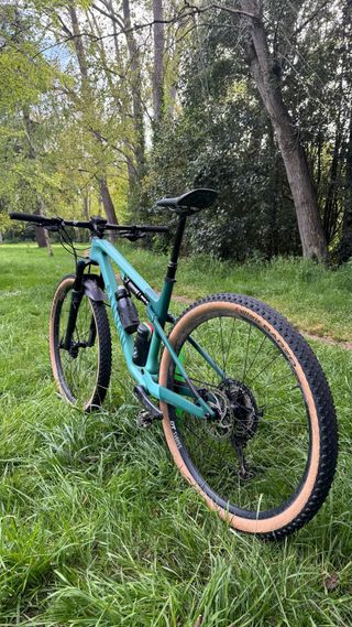 Bicicleta Canyon Lux CF World Cup 6