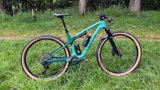Bicicleta Canyon Lux CF World Cup 6