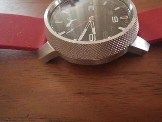 Reloj Puma deportivo rojo