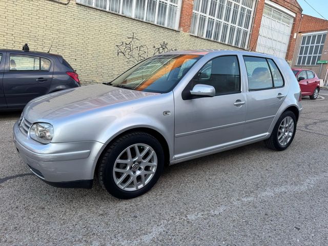 Volkswagen Golf 2003