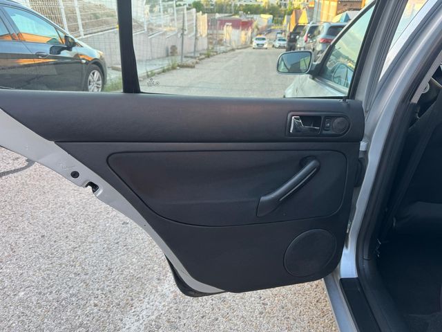 Volkswagen Golf 2003
