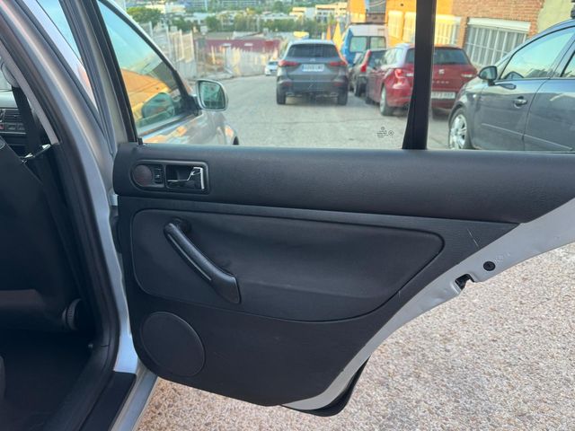 Volkswagen Golf 2003
