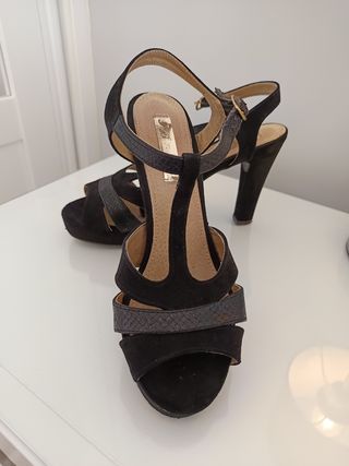 Sandalias tacón negro mujer