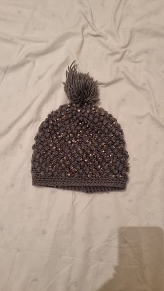 Berretto Invernale Grigio con Cristalli
