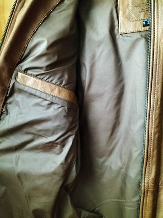 Cazadora cuero marrón Pull and Bear