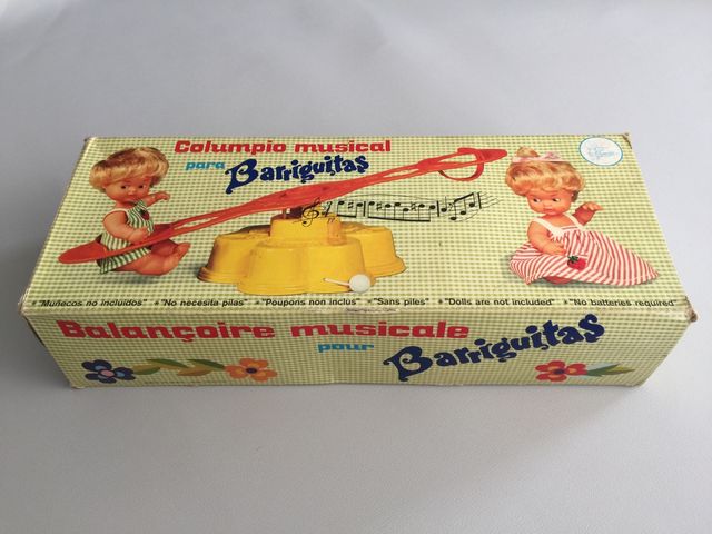 Barriguitas de Famosa Balancin Columpio Musical