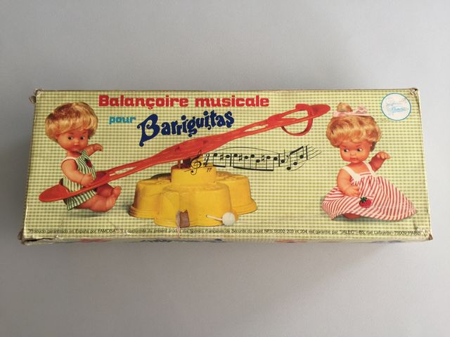 Barriguitas de Famosa Balancin Columpio Musical