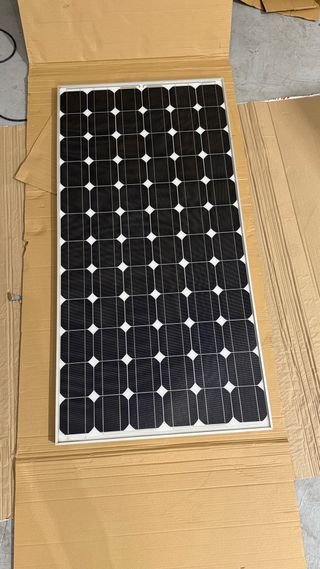 Placa solar Isofoton 165W 24V – Ideal para camper, caravana o energía autosuficiente