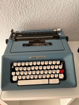 Olivetti Studio 46 - Máquina de escribir