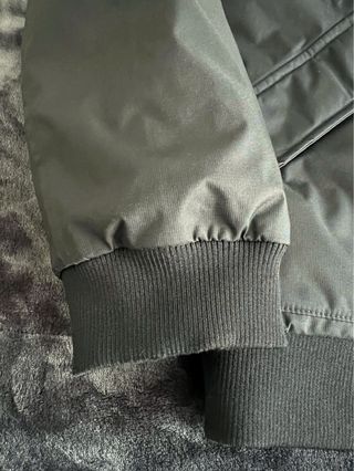 Chaqueta negra impermeable The North Face