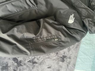 Chaqueta negra impermeable The North Face