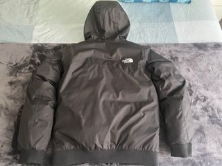 Chaqueta negra impermeable The North Face