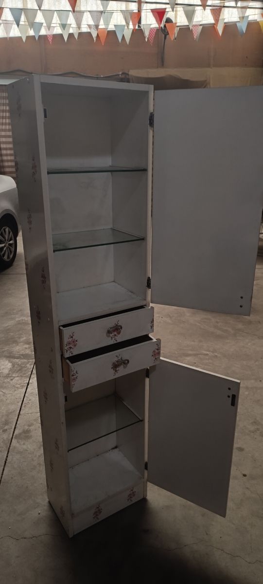 Mueble con espejo baño o entrada