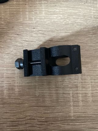 Soporte linterna con riel 20 mm