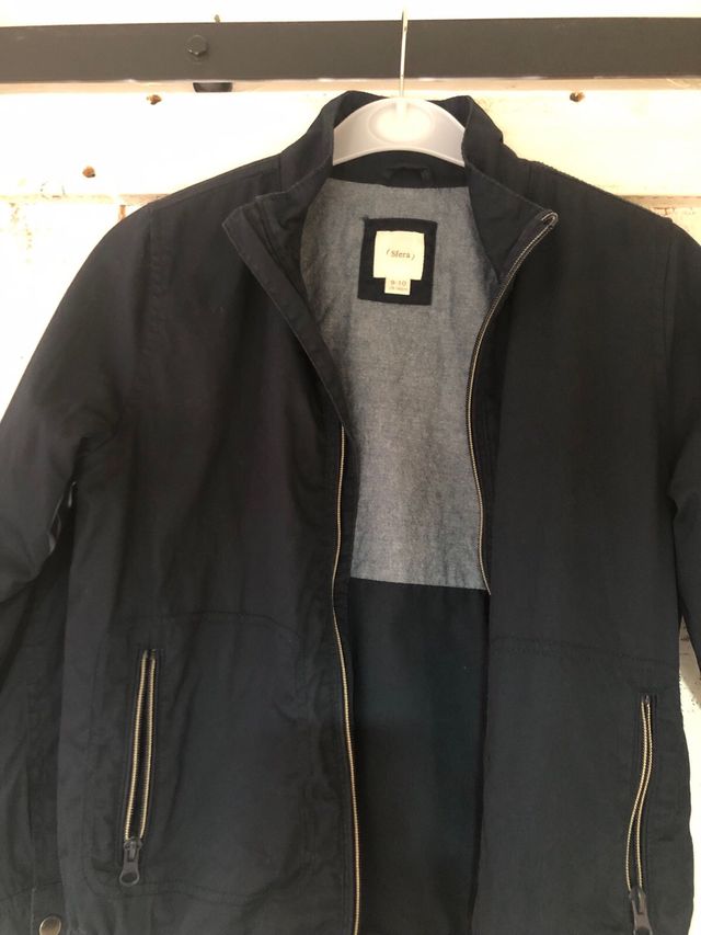 Chaqueta y camisa niño