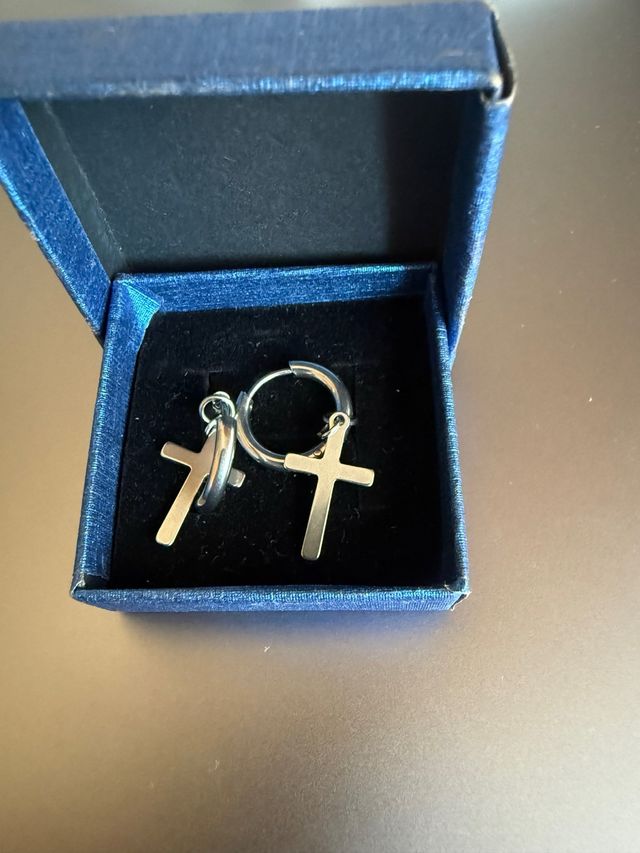 Pendientes aro cruz plata