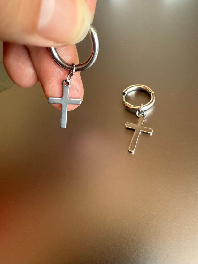 Pendientes aro cruz plata