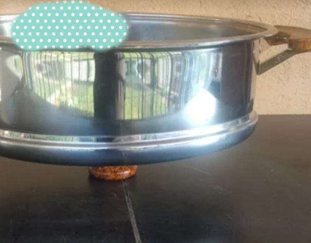 OLLA DE ACERO INOX OVALADA.