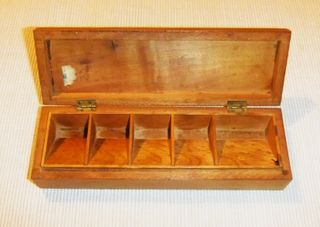 ANTIGUA CAJA DE SELLOS DE MADERA DE HAYA