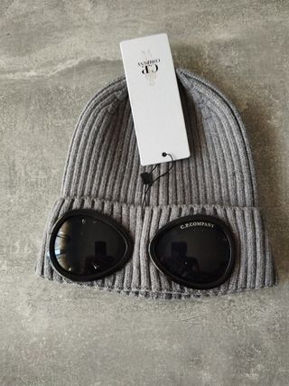 Gorro C.P. Company Gris 