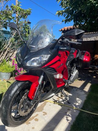 Kawasaki Z1000SX touring