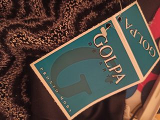 Top Golpa negro y plateado